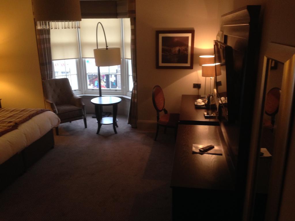 Dumfries Arms Hotel Cumnock Room photo